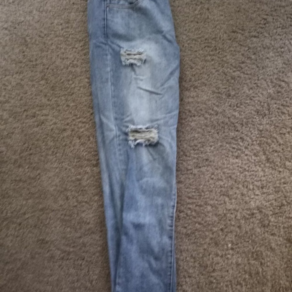 Distressed Jeans Light Colored - Picture 5 of 5